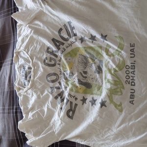 Roots of Fight Large White Renzo Gracie Shirt